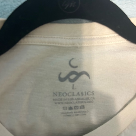 Cropped t-shirt - Picture 2 of 2